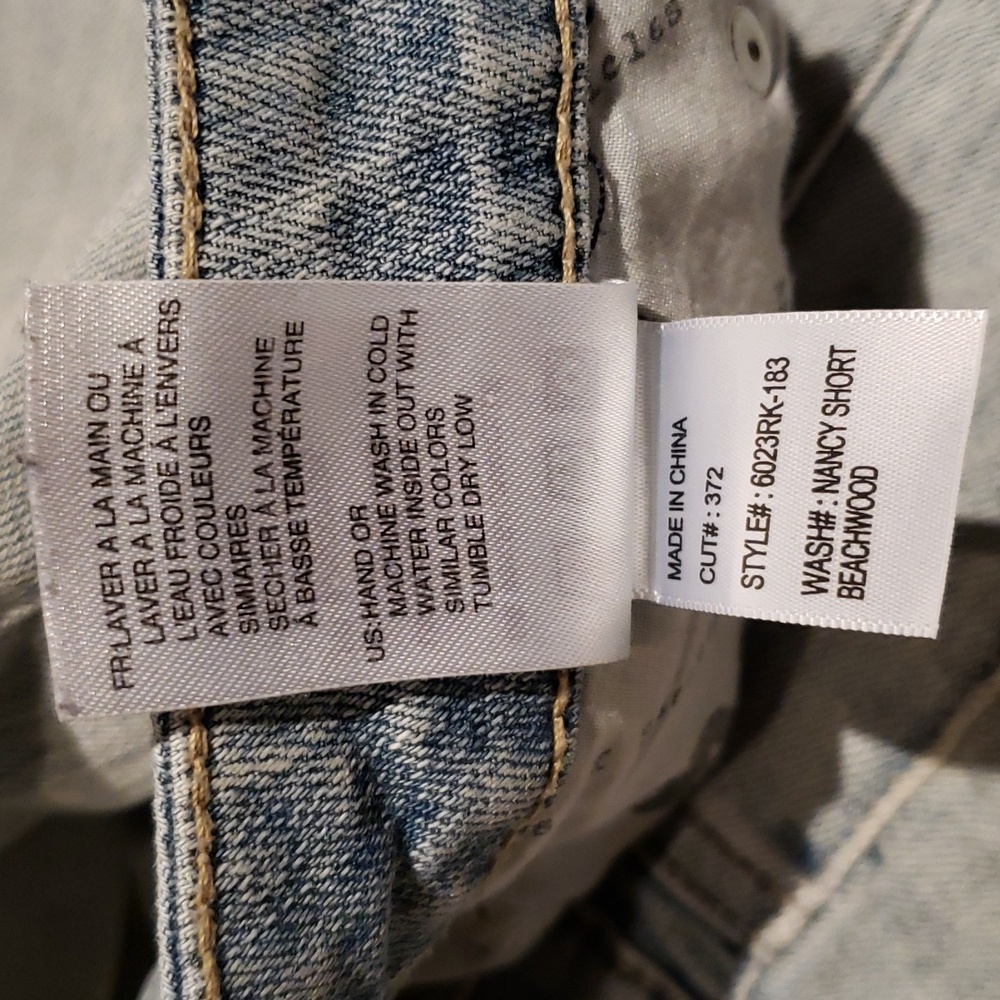 ARTICLES OF SOCIETY nwot NANCY Bermuda Jean Shorts Paint Distressed Women's 31 - Picture 8 of 16
